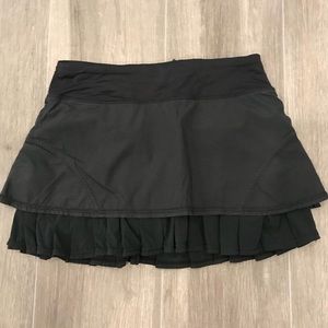 Lululemon tennis/running skirt size 4